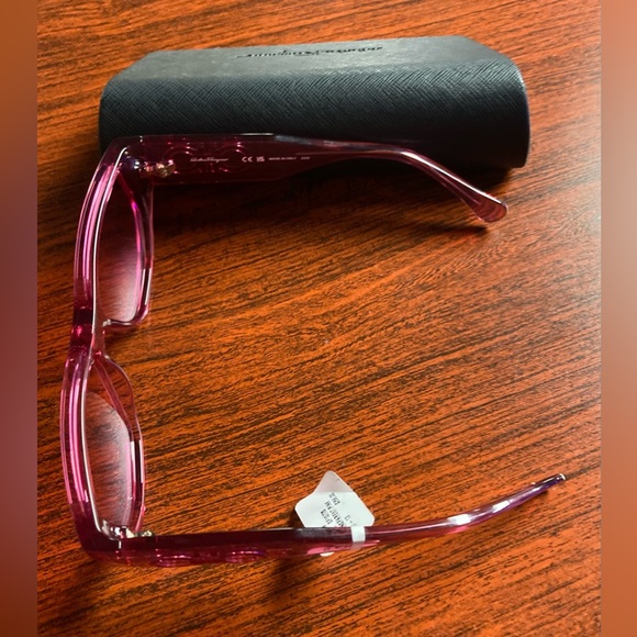 Salvatore Ferragamo “MARCHON” transparent  Pink Sunglasses with case ?️ main image 5